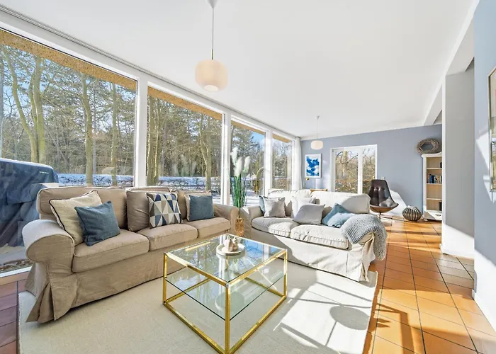 Reetdachhaus Mara 別荘 Böhl